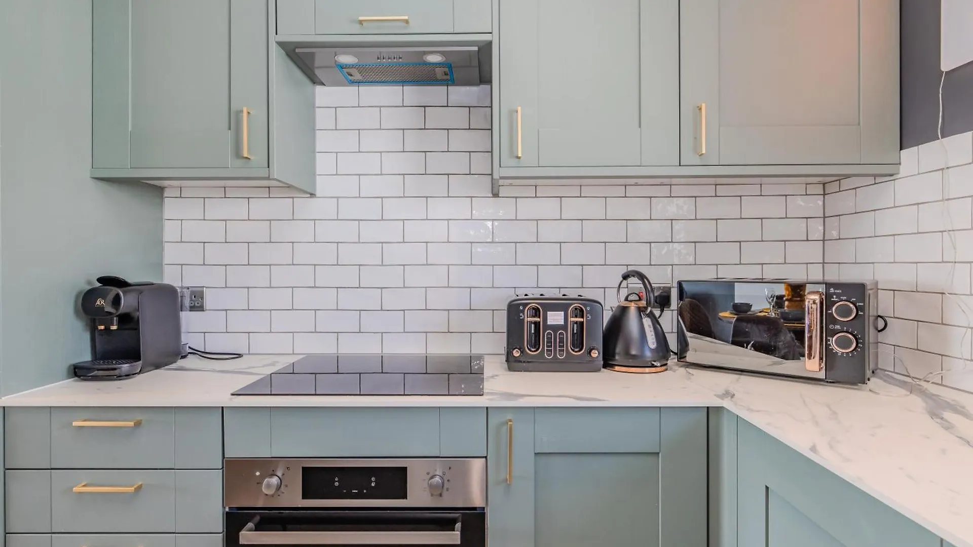 Beachside Bliss L 3 Bedroom Apartment By Brighton Beach United Kingdom